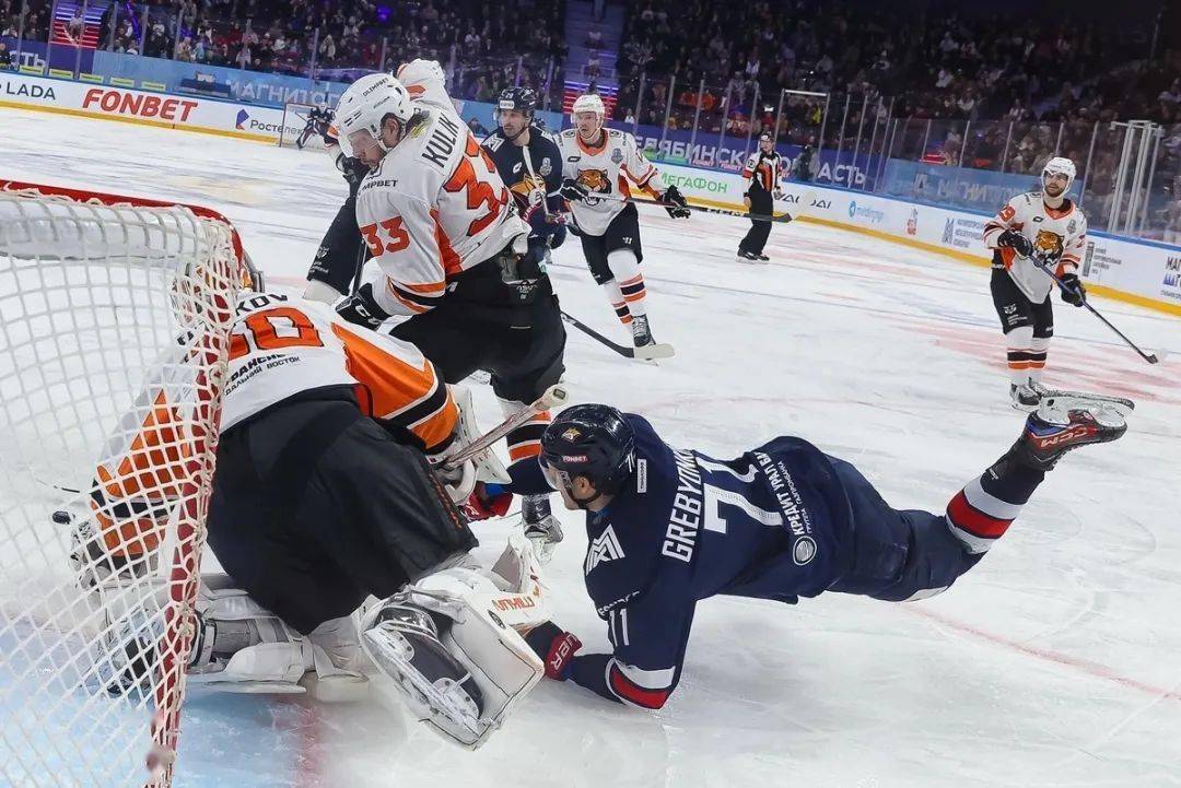 🏒皇都手机在线🍄，皇都在线·精彩冰球时刻尽在指尖？